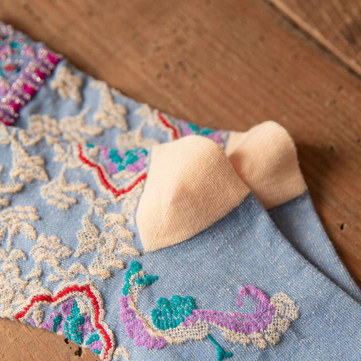 Calcetines de algodón para mujer con estampado floral retro en relieve de Buddha Stones - image 19