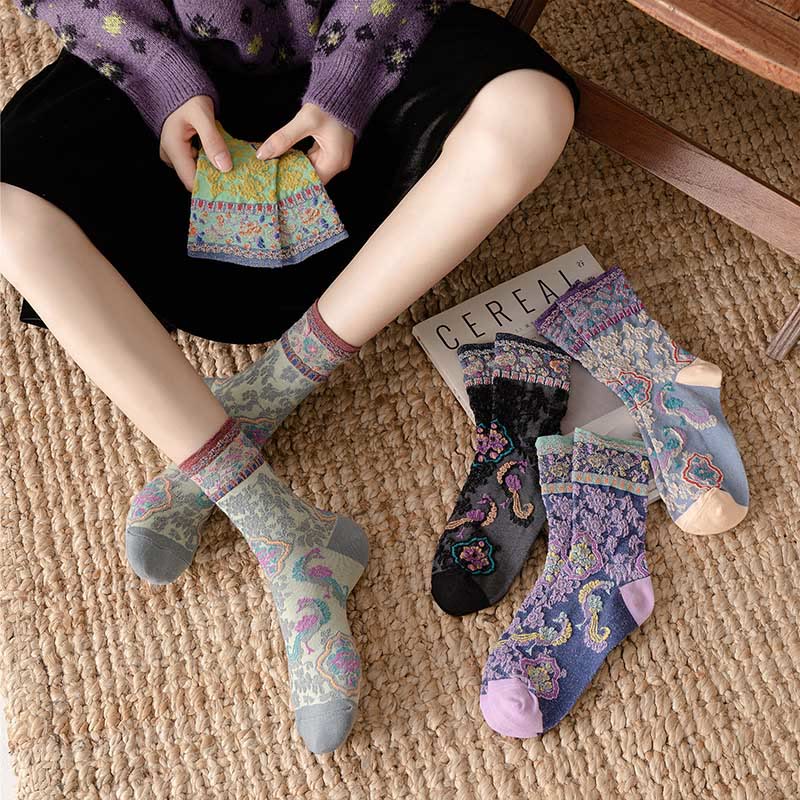 Calcetines de algodón para mujer con estampado floral retro en relieve de Buddha Stones - image 29