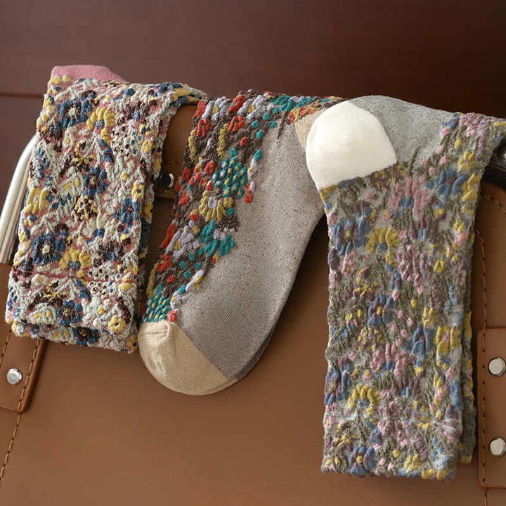 Calcetines de algodón para mujer con textura étnica y estampado floral de Buddha Stones - image 19
