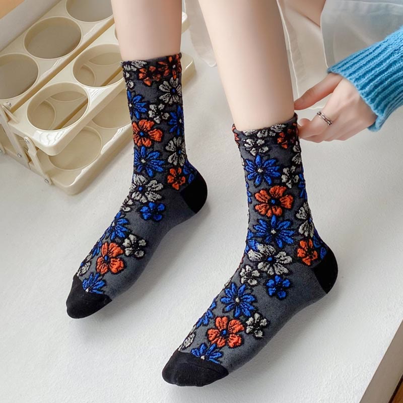 Calcetines de algodón para mujer con diseño floral texturizado étnico y colores contrastantes de Buddha Stones - image 0