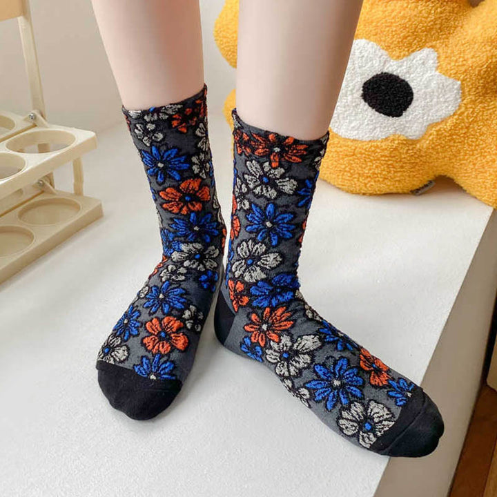 Calcetines de algodón para mujer con diseño floral texturizado étnico y colores contrastantes de Buddha Stones - image 2