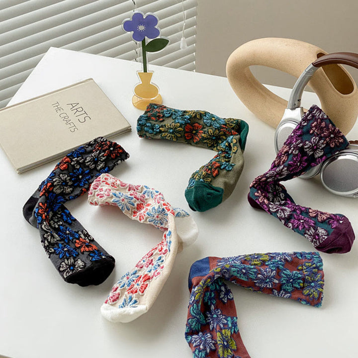 Calcetines de algodón para mujer con diseño floral texturizado étnico y colores contrastantes de Buddha Stones - image 22