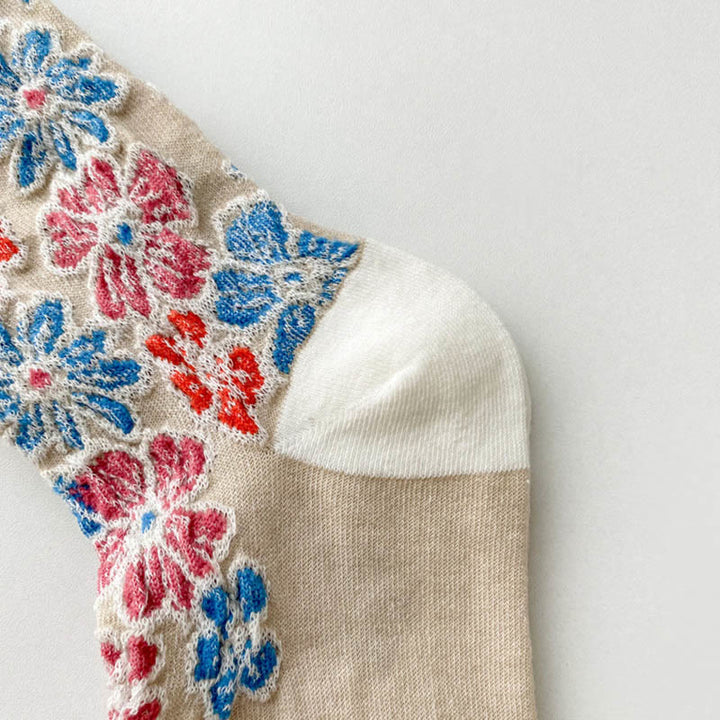 Calcetines de algodón para mujer con diseño floral texturizado étnico y colores contrastantes de Buddha Stones - image 6