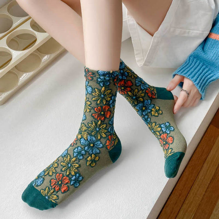 Calcetines de algodón para mujer con diseño floral texturizado étnico y colores contrastantes de Buddha Stones - image 12