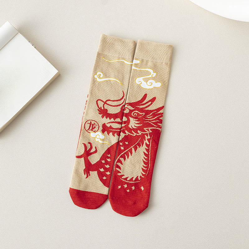 Calcetines unisex de algodón con diseño de dragón rojo y Buddha Stones para hombre y mujer - Gran dragón - Talla única (US. 3,5-10,5, EU 36-44, UK/AU 3,5-10,5, Asia 23-28 cm) - image 0