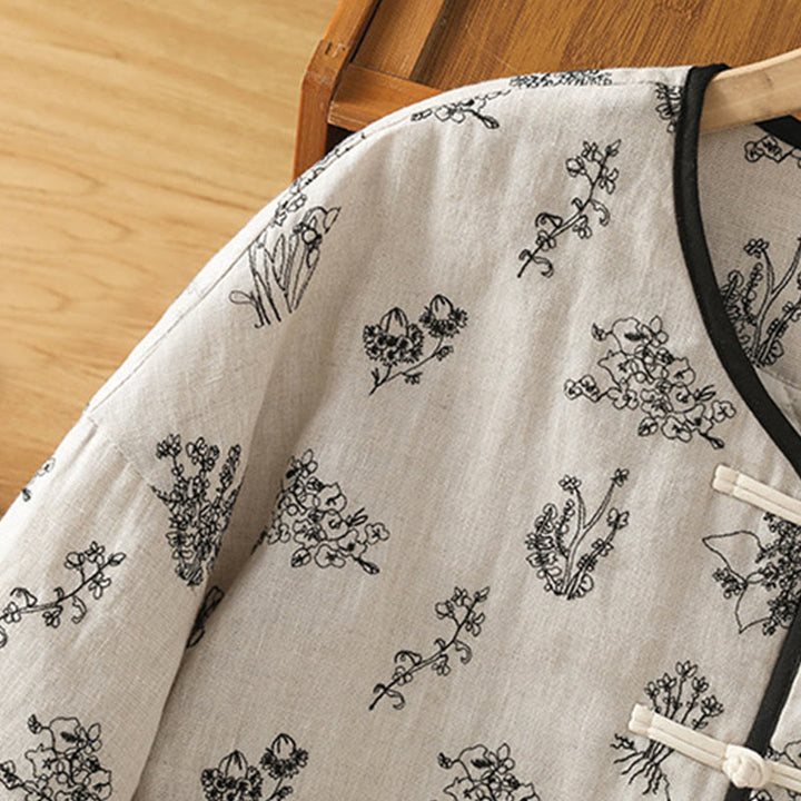 Chaqueta acolchada de manga larga con botones de rana y bolsillos para mujer de Buddha Stones - image 7