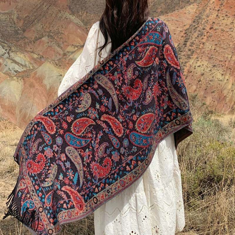 Bufanda chal suave con borlas y diseño étnico de flores de cachemira bordadas con Buddha Stones - Negro - image 0