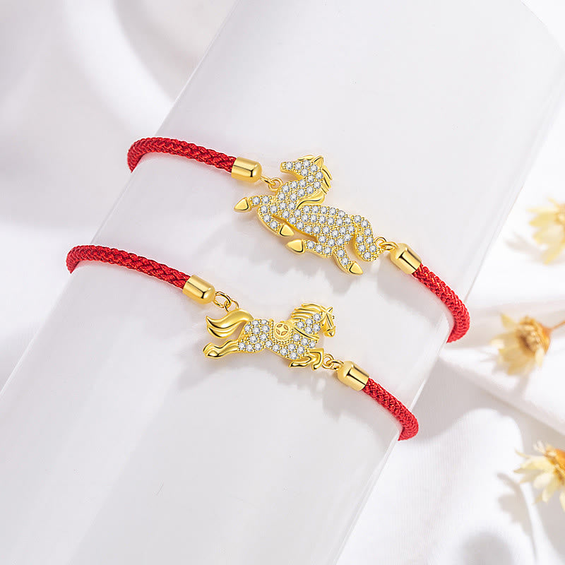 Pulsera de hilo rojo con Buddha Stones , plata de ley 925 bañada en oro de 18 quilates y el Año del Caballo. - image 2