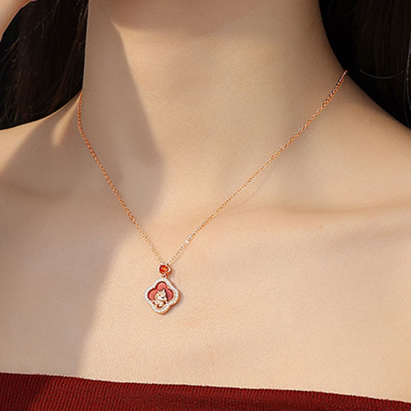 Collar con colgante de ágata roja y trébol de cuatro hojas con Buddha Stones en plata de ley 925 y el Año del Caballo. - image 4
