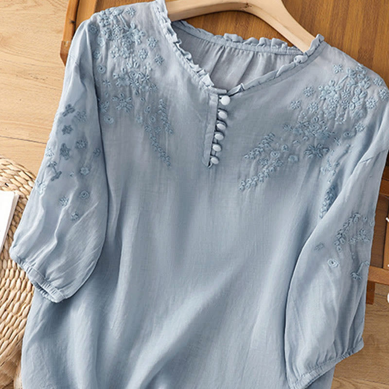 Camisa informal de manga corta abullonada con diseño floral bordado y botones lisos de Buddha Stones para mujer - image 2