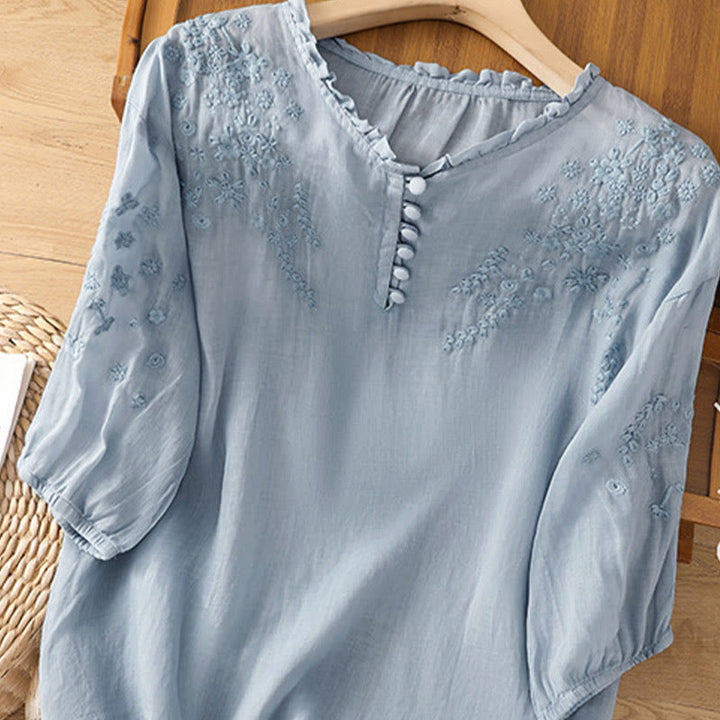 Camisa informal de manga corta abullonada con diseño floral bordado y botones lisos de Buddha Stones para mujer - image 2