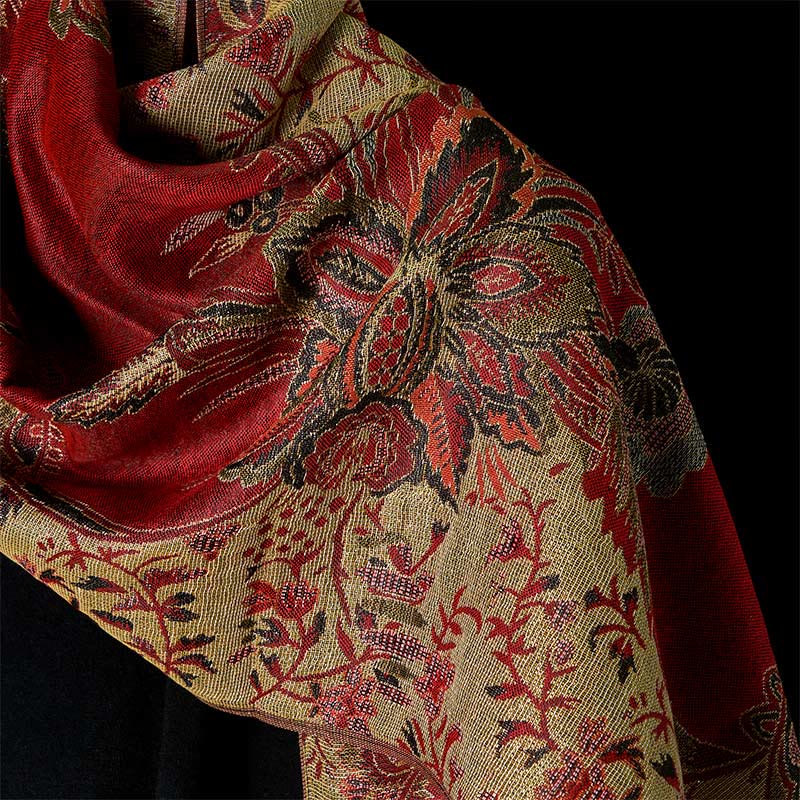 Bufanda chal suave con borlas y diseño de flores rojas de primavera y vides con piedras de Buddha Stones - image 9