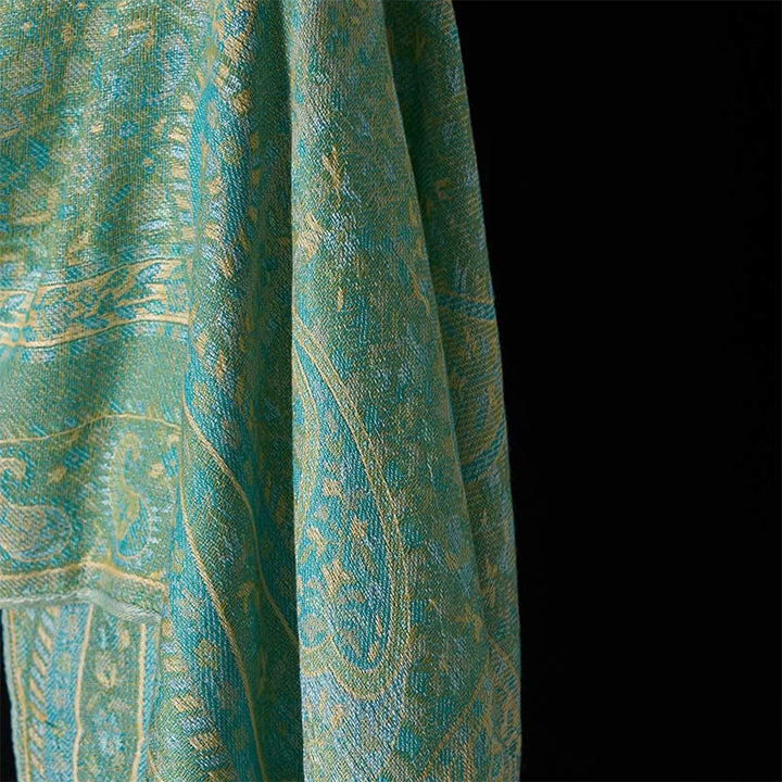 Bufanda tipo chal acogedora con borla, estampado geométrico de rayas y flores de anacardo en verde primavera de Buddha Stones - image 11