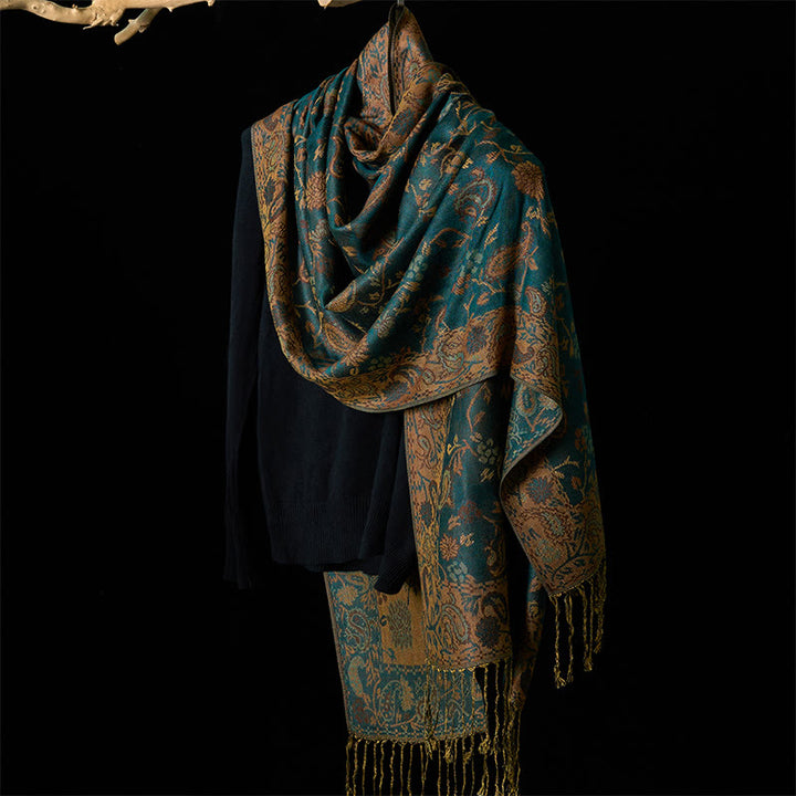 Bufanda chal suave con borlas y estampado floral de hojas y flores de anacardo verde oscuro de Buddha Stones - image 5