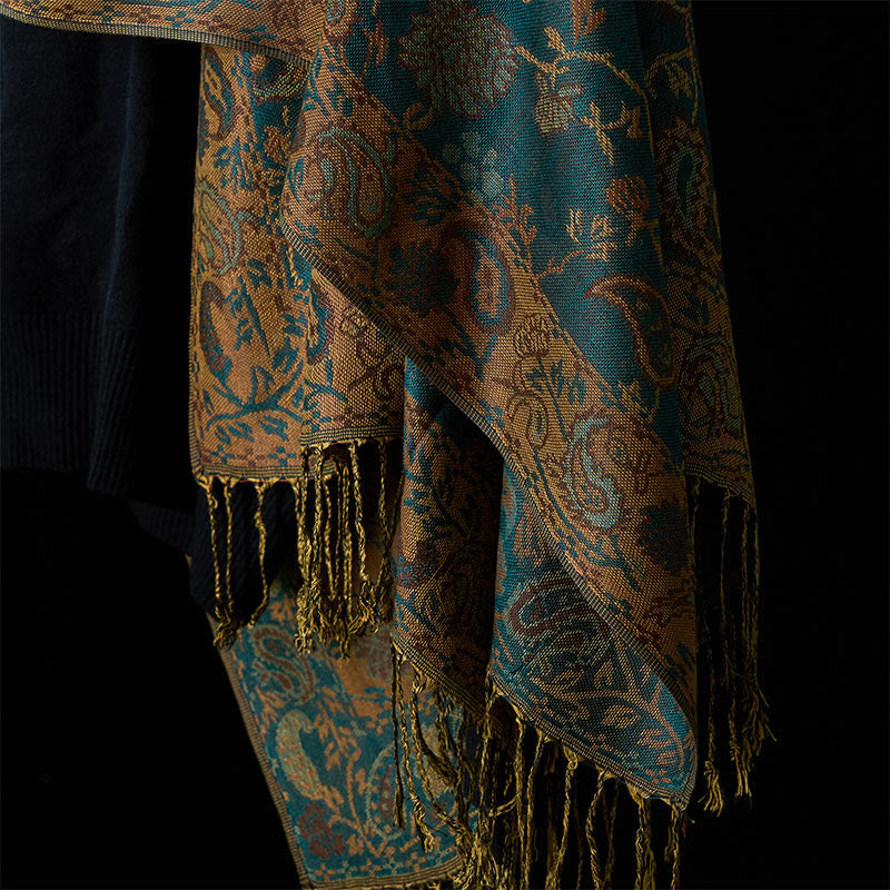 Bufanda chal suave con borlas y estampado floral de hojas y flores de anacardo verde oscuro de Buddha Stones - image 6