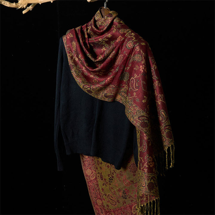 Bufanda chal suave con borlas y estampado floral de hojas y flores de anacardo rojo oscuro de Buddha Stones - image 2