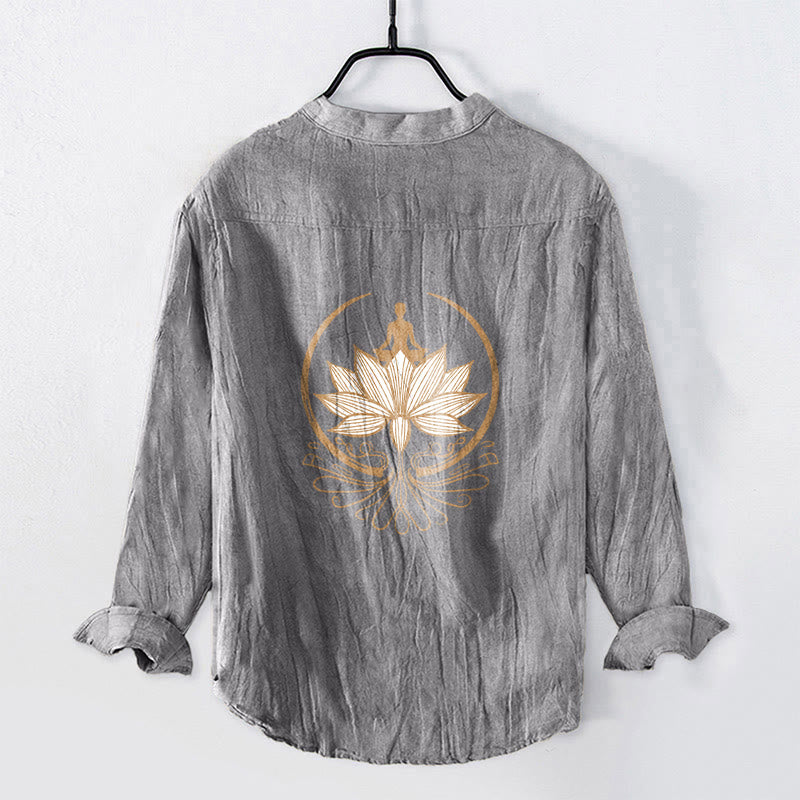 Camisa de manga larga de algodón y lino para hombre con diseño de loto y Buddha Stones en meditación, con botones y medio botón. - image 2