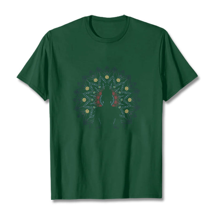 Camiseta con estampado de Buda sereno sentado y flor de mandala con Buddha Stones - Verde bosque - 2XL - image 12