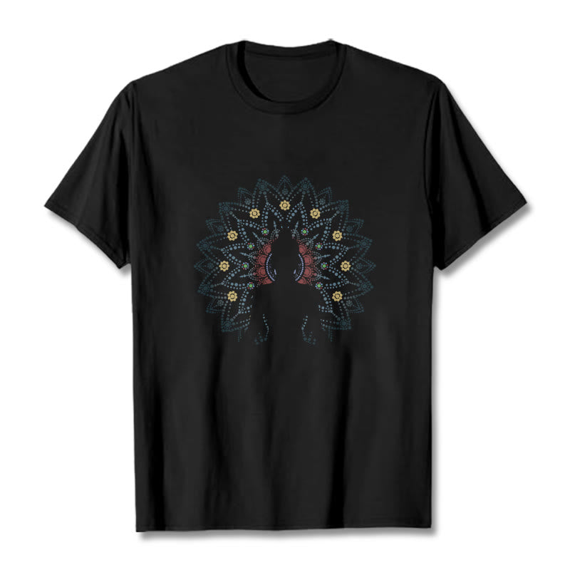 Camiseta con estampado de Buda sereno sentado y flor de mandala con Buddha Stones - Negro - 2XL - image 6