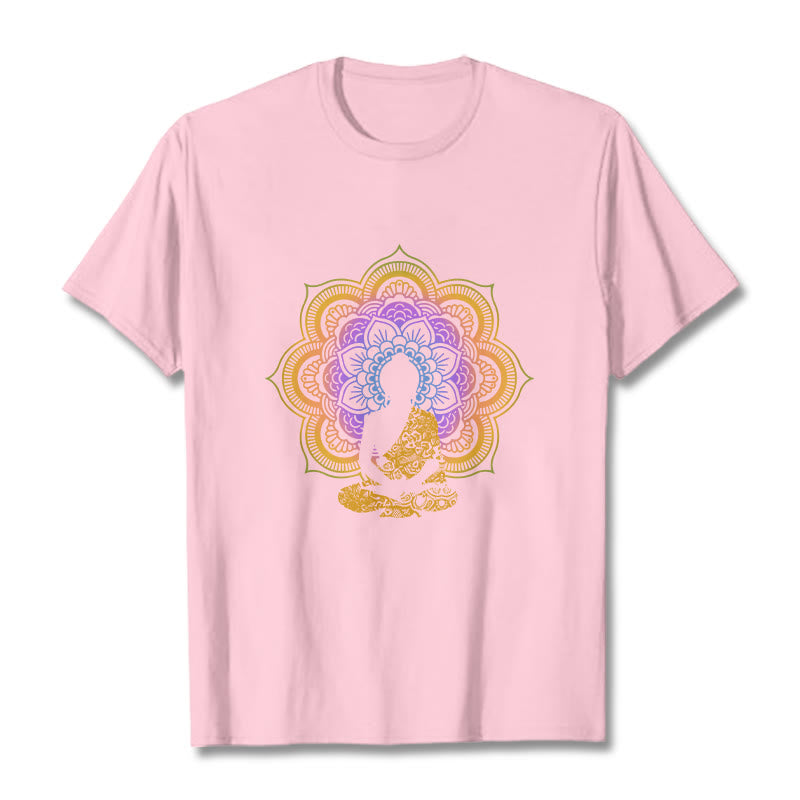 Camiseta con estampado de Buda sentado, flor y mandala multicolor con Buddha Stones de Buda - rosa claro - 2XL - image 14