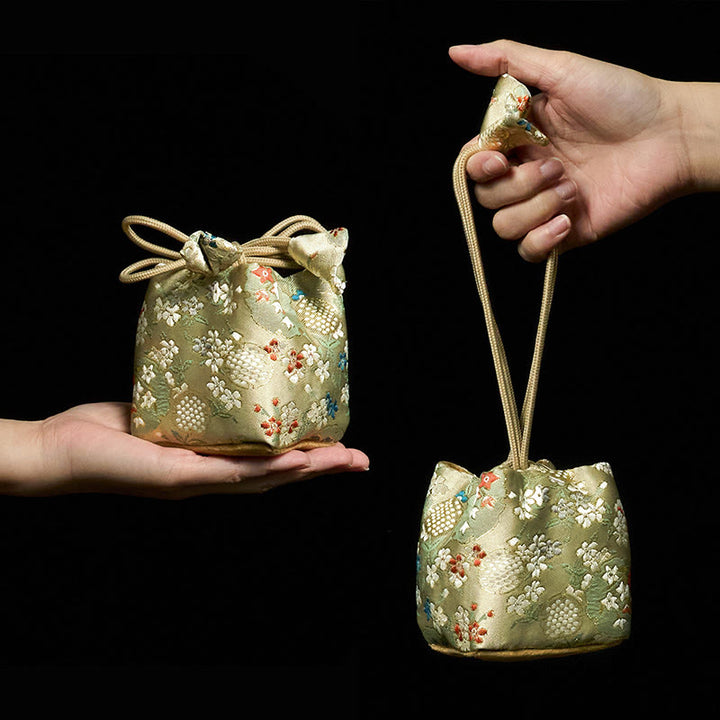 Bolsa de regalo pequeña para guardar joyas con diseño de flores y Buddha Stones, 8 x 8 x 8 cm - Beige 8cm*8cm*8cm - image 0