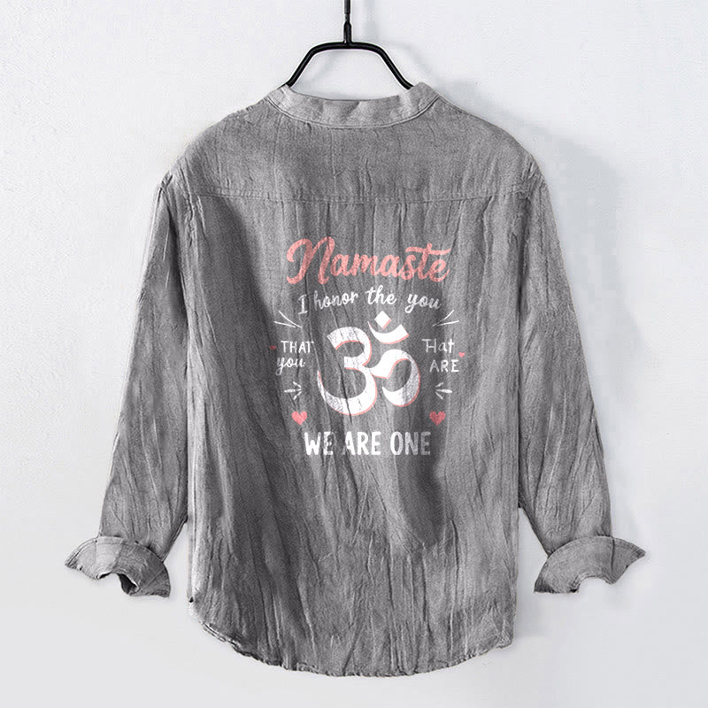 Camisa de manga larga para hombre con botones y estampado Om de Buddha Stones "Namaste I Honrate the You". Diseño de media botonadura en algodón y lino. - image 8