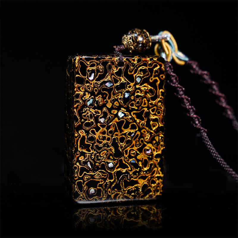 Collar con colgante de protección de sándalo, lacado artesanalmente con Buddha Stones - Negro (Tamaño del colgante: 4*6*1 cm) - image 12