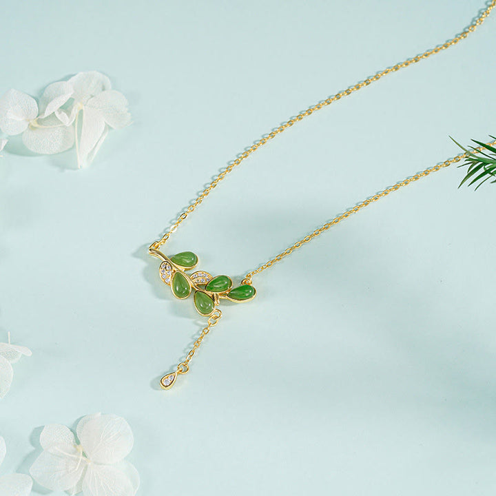 Collar con colgante de protección de jaspe verde, plata de ley 925 con diseño de hojas y borla de Buddha Stones. - Collar de plata de ley 925 - image 1