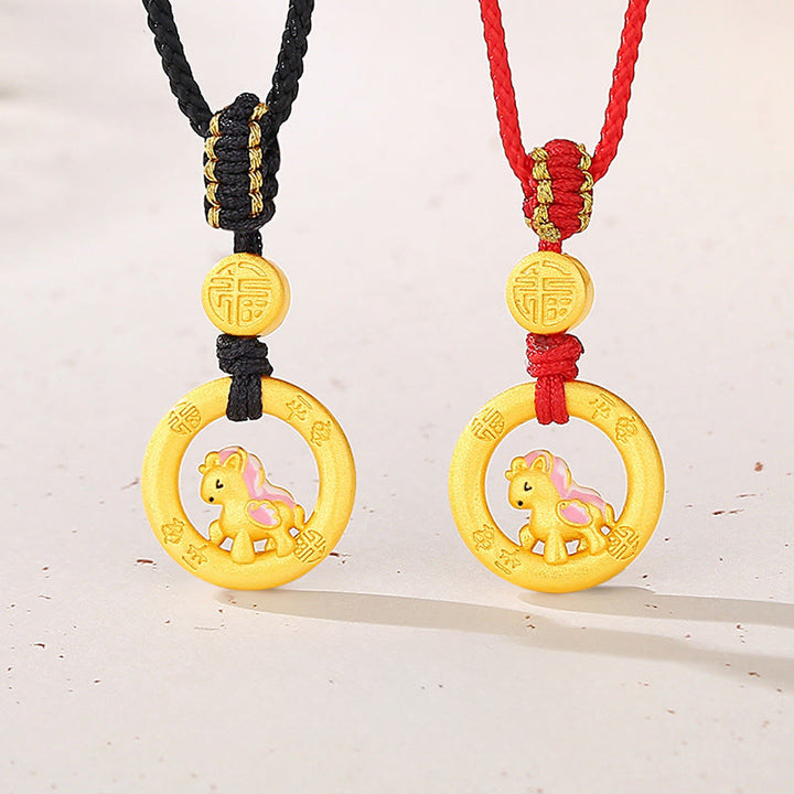 Collar con colgante de la suerte con hebilla de la paz y el personaje Fu, de plata de ley 925 con Buddha Stones y símbolo del Año del Caballo. - image 0