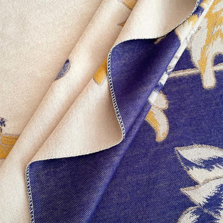 Bufanda/chal acogedor con estampado de Buddha Stones, loto, peces koi y libélulas otoñales - image 11