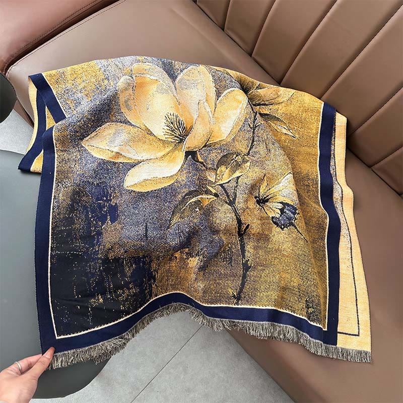 Bufanda/chal suave con estampado de mariposas y magnolias de invierno con Buddha Stones - image 5