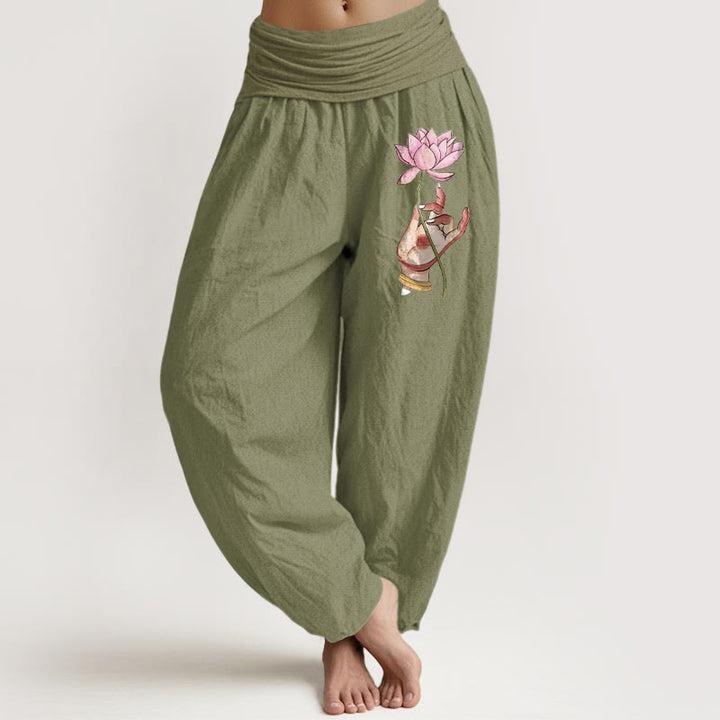 Pantalones bombachos de algodón con cintura elástica para mujer, con estampado de Buddha Stones sosteniendo una mano y un delicado diseño de loto. - Negro - US16，UK/AU20，EU48 (3XL) - image 14