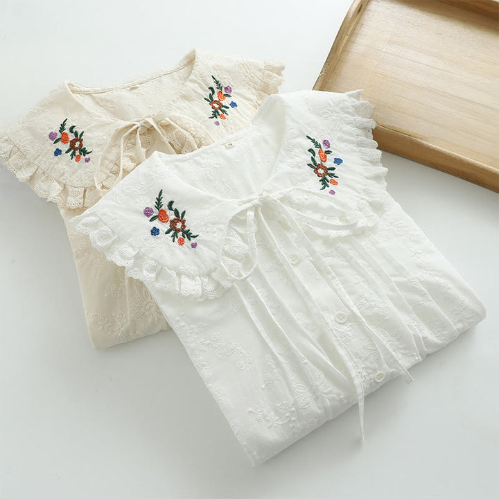 Camisa de manga larga de algodón para mujer con bordado floral blanco otoñal de Buddha Stones y cuello Peter Pan con botones. - image 10