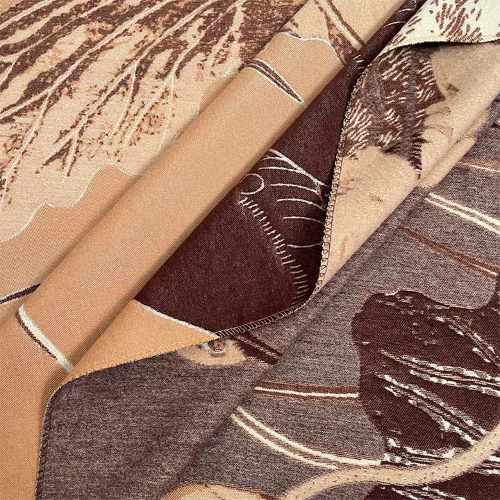 Bufanda/chal suave con estampado de Buddha Stones, cigüeñas, pájaros y flores de loto en invierno. - image 15