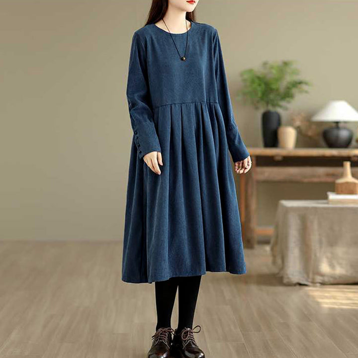 Vestido midi liso azul oscuro de pana con mangas largas y bolsillos, estampado de Buddha Stones. - image 2
