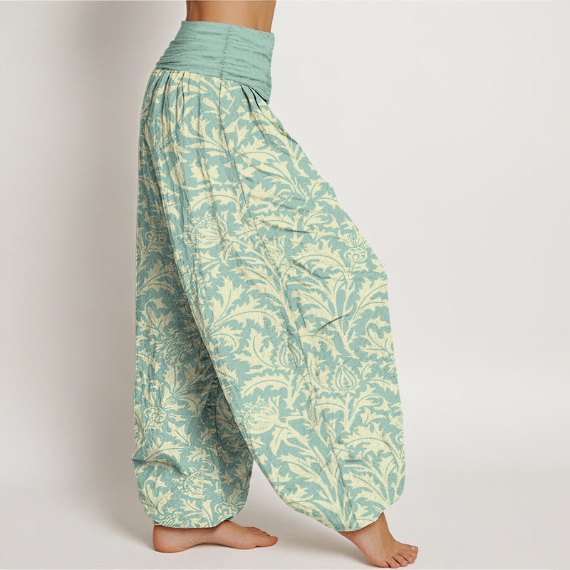 Pantalones bombachos de cintura elástica para mujer con estampado de flores de algodón, capullos y hojas dentadas con Buddha Stones. - image 2