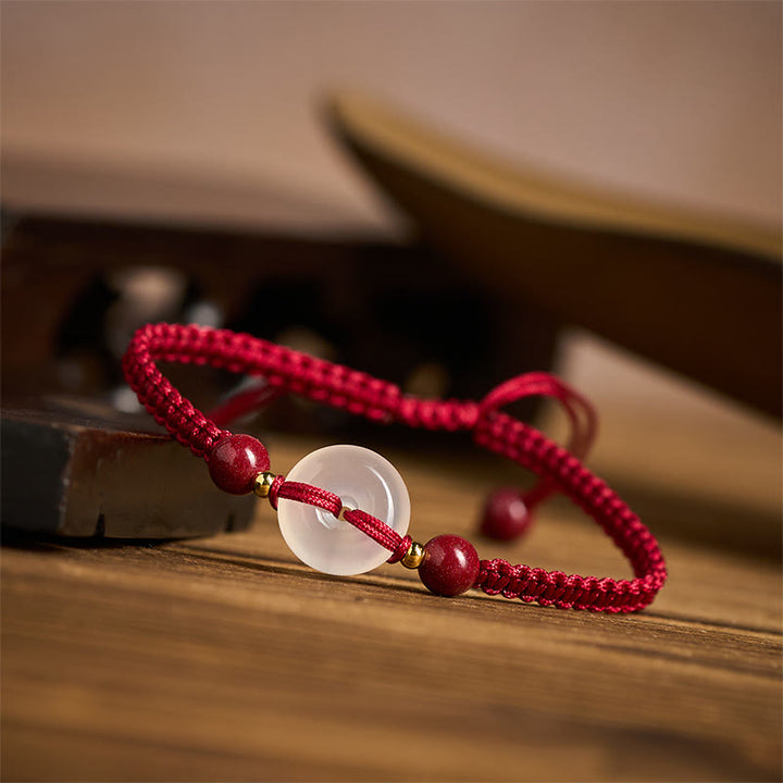 Pulsera de conexión con hilo rojo, hebilla de la paz con Buddha Stones, nudo plano de ágata blanca y nudo de diamante. - image 3