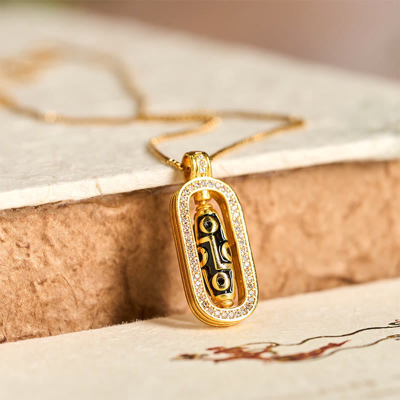 Collar con colgante de la suerte de nueve ojos con cuentas Dzi de latón chapado en oro de 24k y Buddha Stones - Latón - image 0