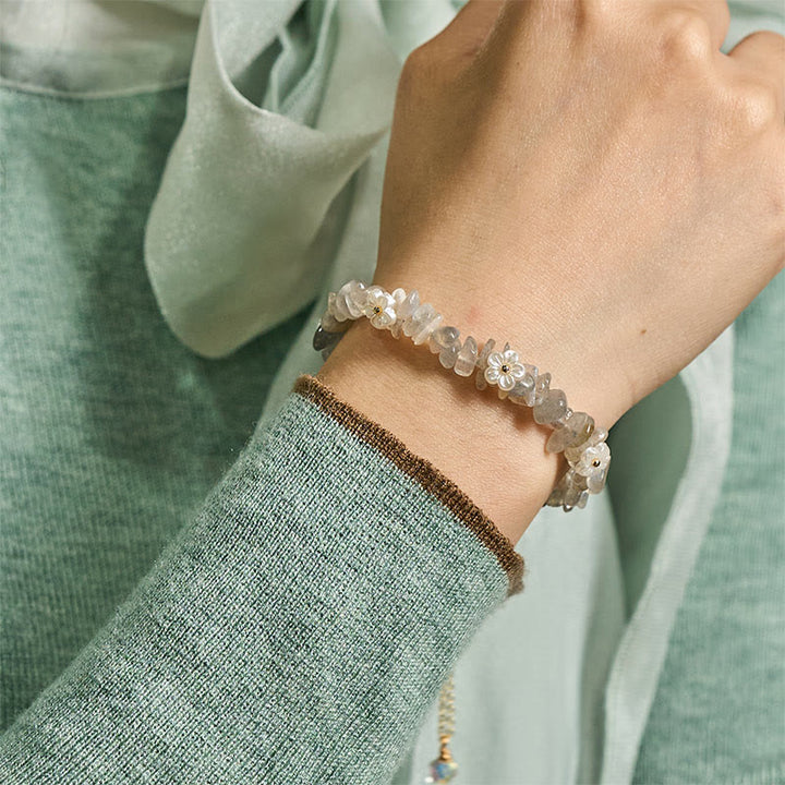 Pulsera de equilibrio con diseño irregular de flor de cristal de Buddha Stones, amatista y cristal blanco. - image 22