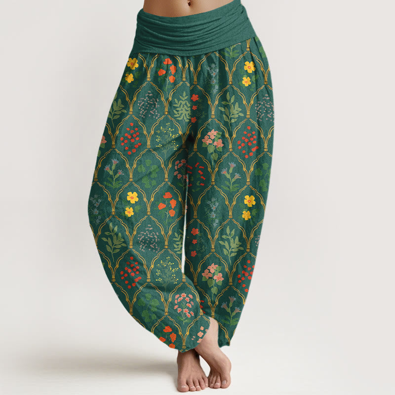 Pantalones bombachos de cintura elástica para mujer, de algodón puro con estampado de flores, bayas y hojas de Buddha Stones. - Verde - US16，UK/AU20，EU48 (3XL) - image 5
