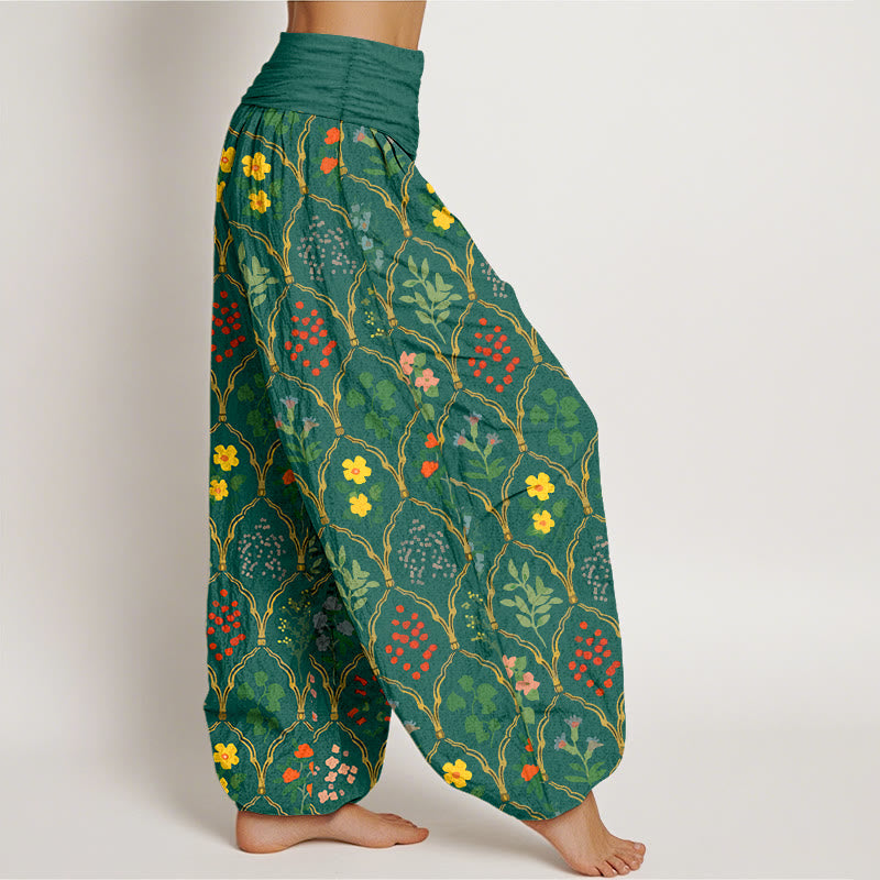 Pantalones bombachos de cintura elástica para mujer, de algodón puro con estampado de flores, bayas y hojas de Buddha Stones. - image 7