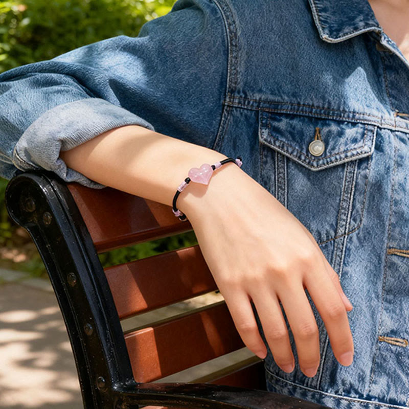 Pulsera cálida de hilo trenzado con cristales rosas y dijes de corazón natural de Buddha Stones - image 9