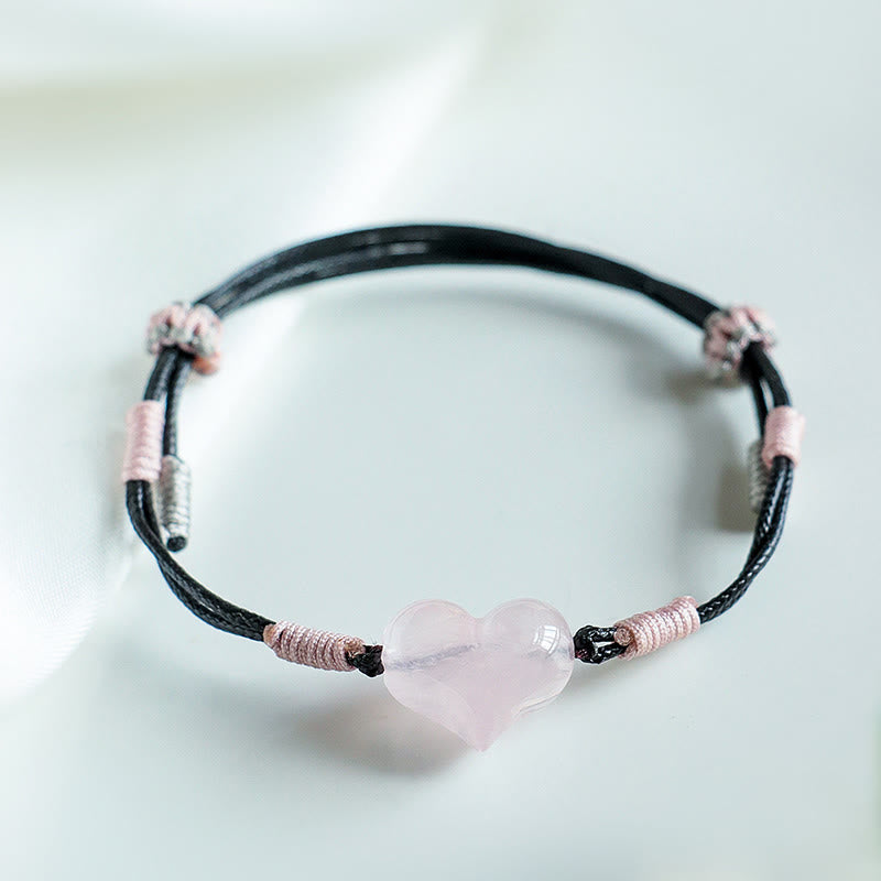 Pulsera cálida de hilo trenzado con cristales rosas y dijes de corazón natural de Buddha Stones - image 7