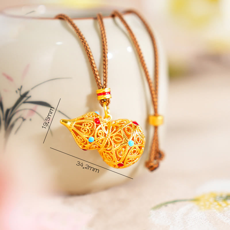 Collar con colgante de cuerda de latón chapado en oro de 24 quilates con diseño de calabaza hueca y Buddha Stones - image 4