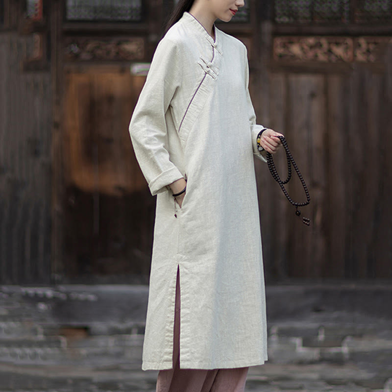 Vestido cheongsam midi de lino y ramio con mangas largas y botones de rana de Buddha Stones y bolsillos - image 12