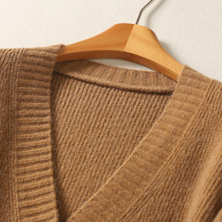 Cárdigan de punto de algodón de manga larga para mujer con cuello en V y botones de Buddha Stones para invierno - image 5