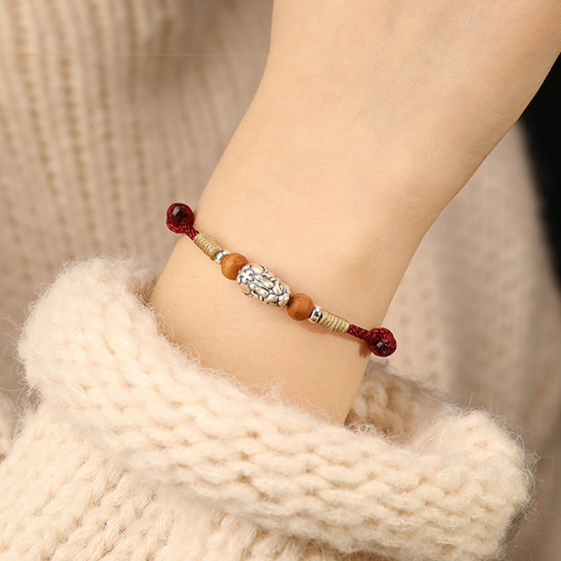 Pulsera tobillera trenzada hecha a mano con cuentas de madera de melocotón y dije de Pixiu de Buddha Stones en plata de ley 999. - image 10