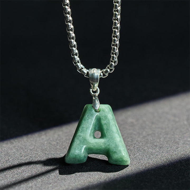 Collar con colgante de prosperidad de cadena ancha de acero de titanio y jade con letras AZ naturales de Buddha Stones - image 3
