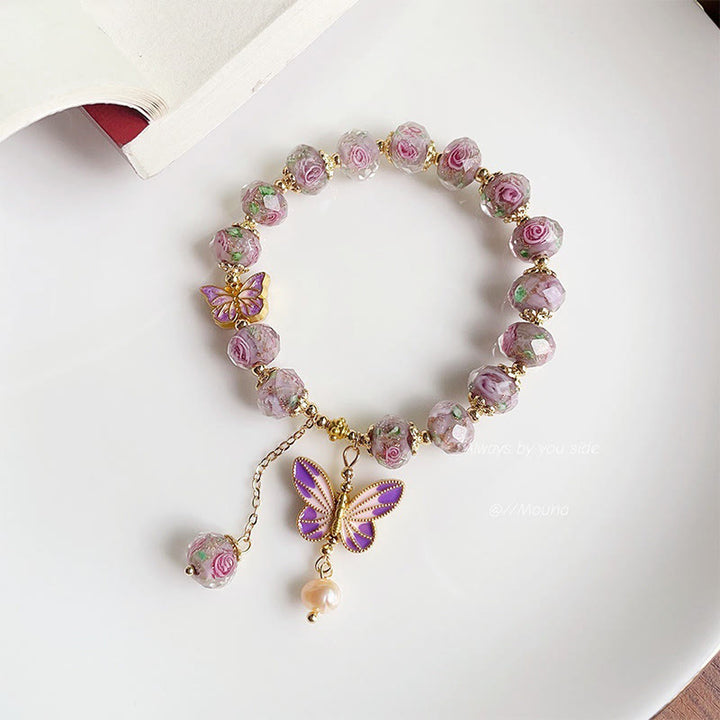 Pulsera de amor con cuentas de cristal Liuli y flores con dijes de mariposas dobles de Buddha Stones - image 1