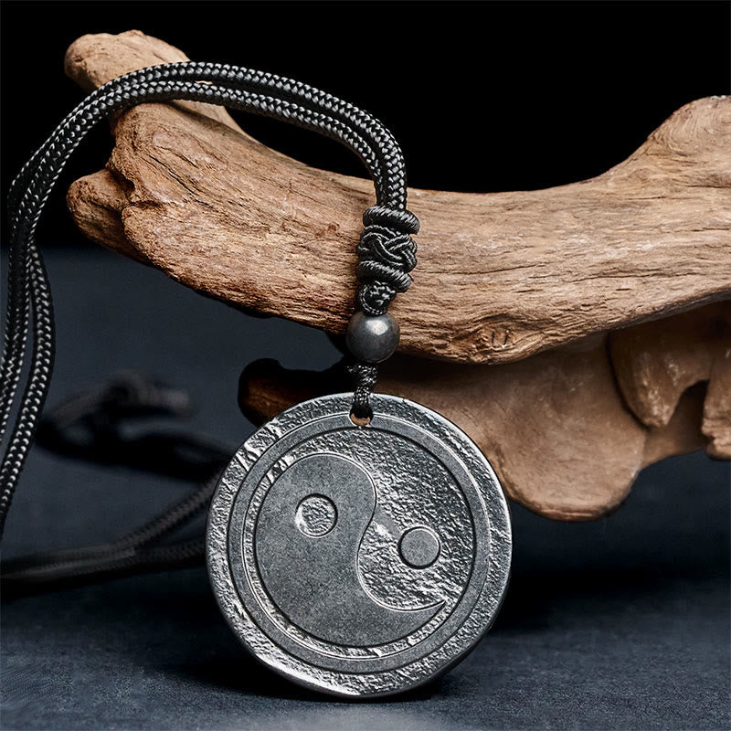 Collar con colgante de piedra de Buddha Stones auténtica y natural tallada con protección Yin Yang. - image 1